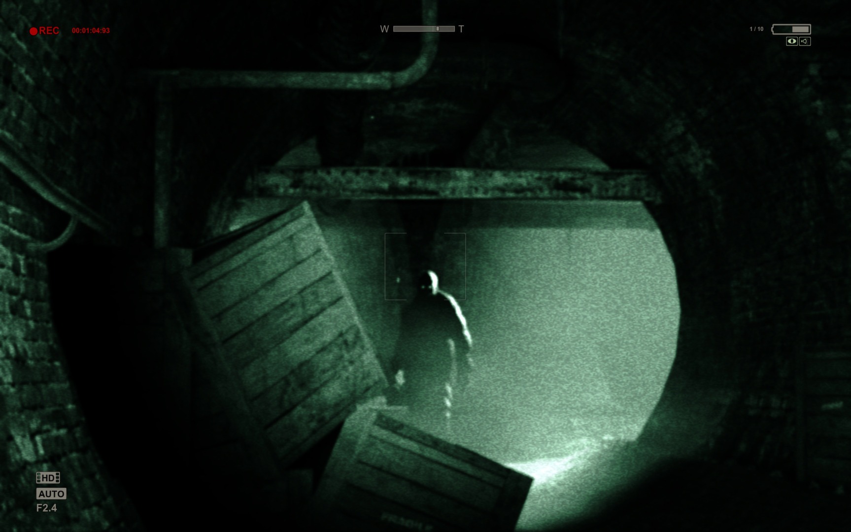 逃生1（Outlast）内置轩辕2.0简体中文多项修改器通关存档下载